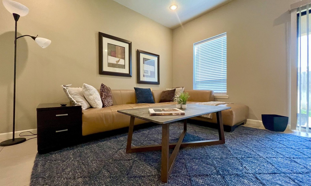 Brownsville Apartment | Portside Retreat - Modern & Cozy 1BD/1BA