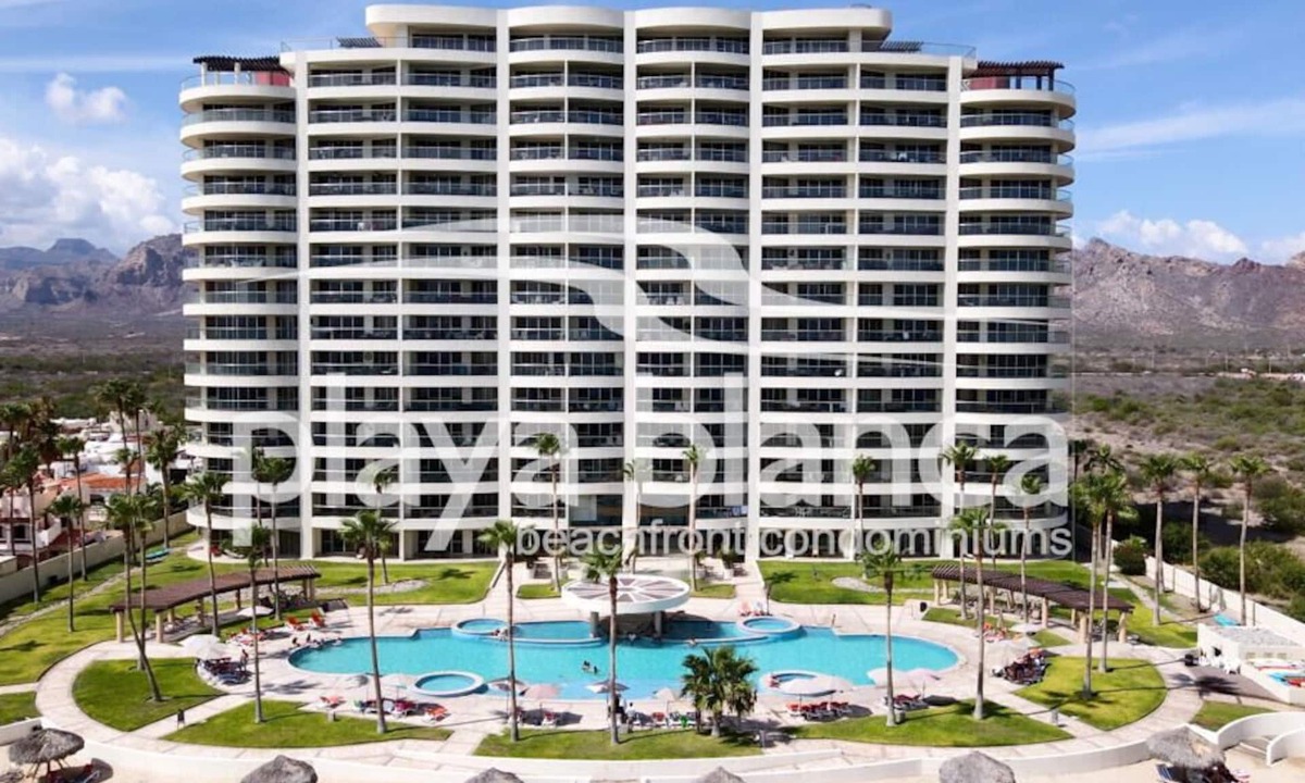 San Carlos Condo | Premier Playa Blanca Condo 108: 2 BR, 2BA, Beachfront,Ground Level