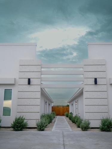 Weslaco Apartment | Premier Luxe Villa
