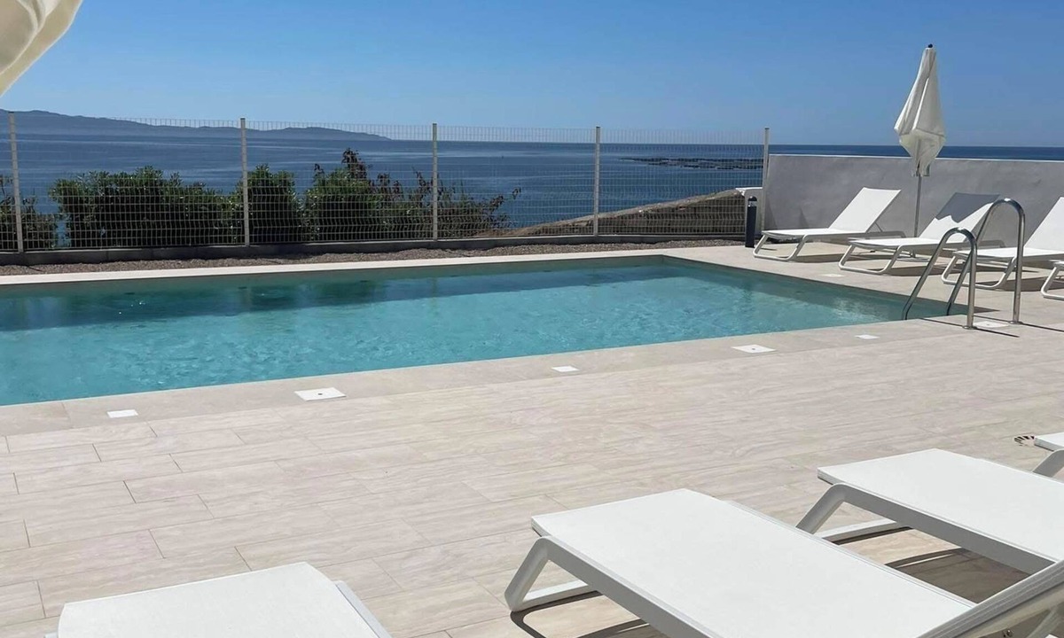 Ajaccio Apartment | PRESTIGIOUS SEAFRONT 3-BEDROOM APARTMENT RENTAL WITH HEATED POOL