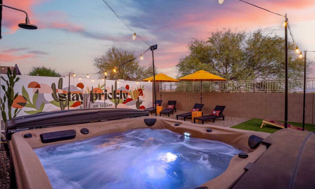 Tartesso House | Prickly Paradise – A Desert Oasis Built for Gathering & Relaxation
