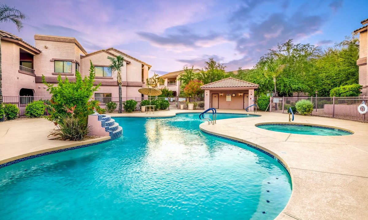 Scottsdale Horizon Condo | Prime Location, Upgraded Unit, 2 Private Patios, Heated Pool, Hot Tub, and More!