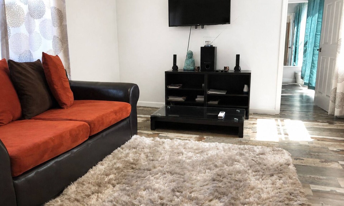 Park Mesa Heights Apartment | Private 2BR, Newly Renovated Near Beaches, Hospitals, LAX with Dedicated Parking