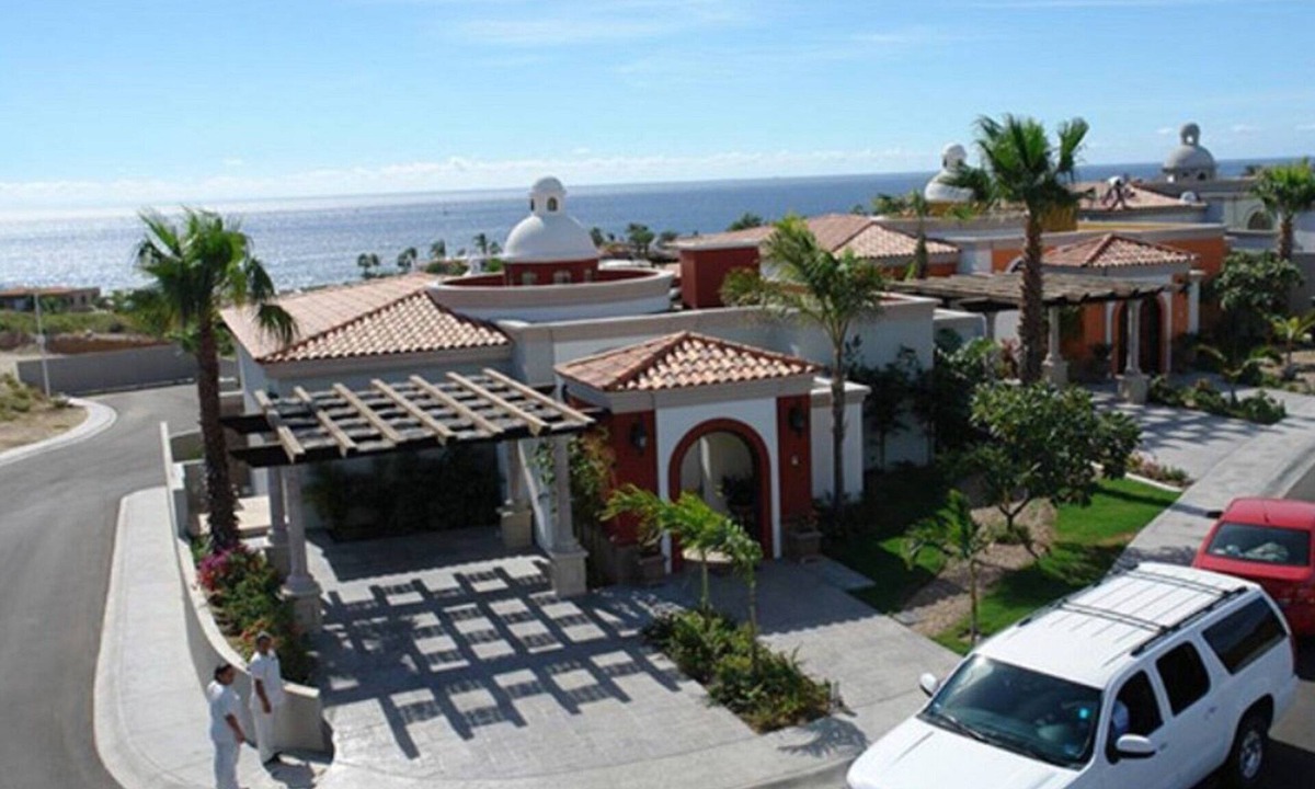 Ildefonso Green Villa | Private 3 BDR Villa with Private Pool, Hot Tub, Fire Pit, BBQ and Ocean View!