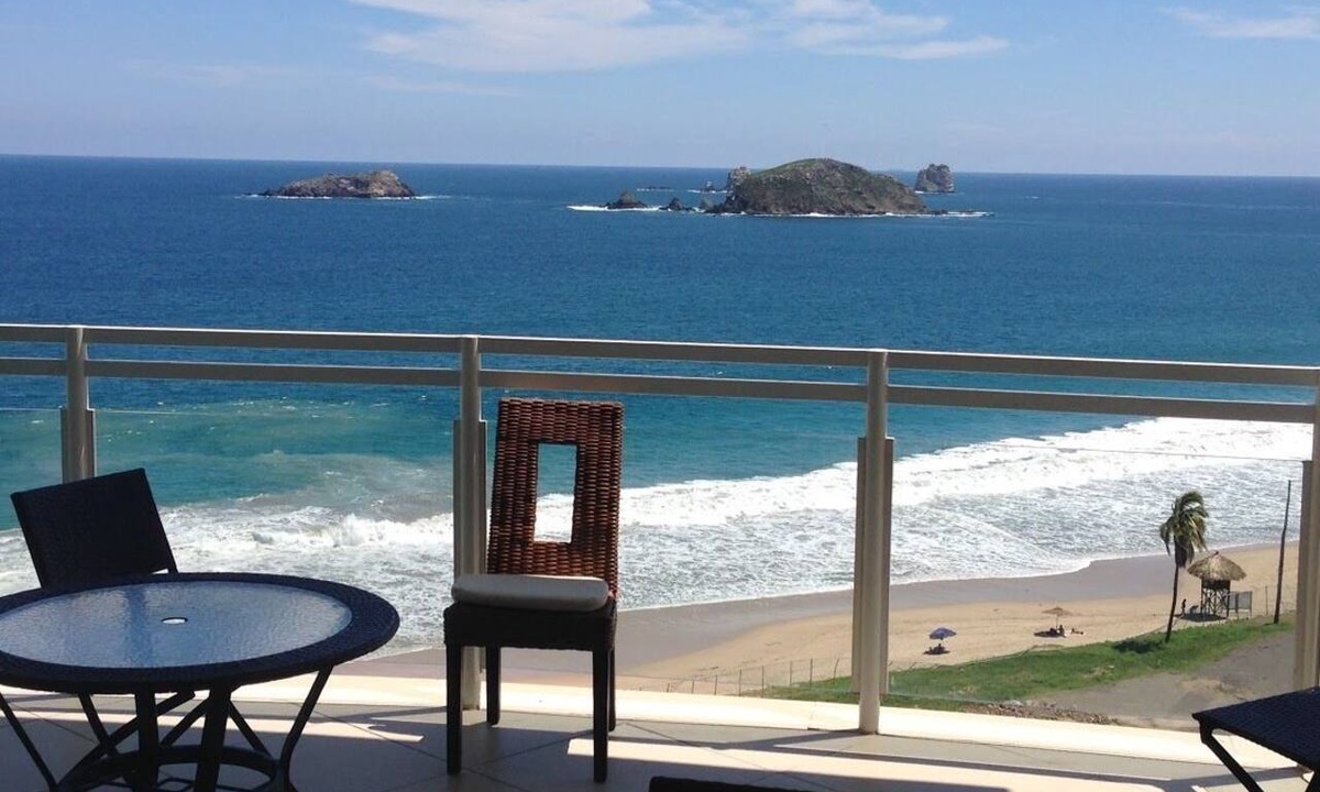 Ixtapa Condo | Private Beachfront Heaven at BVG Marina Ixtapa