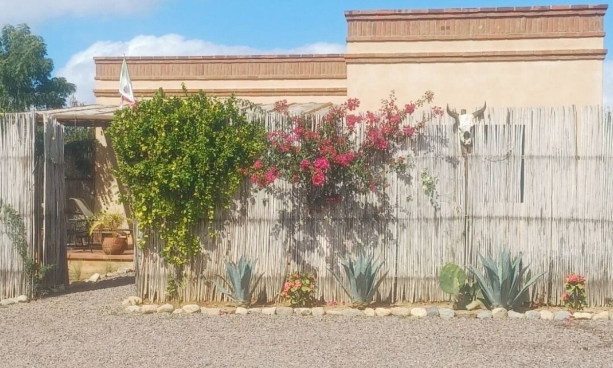 El Pescadero Cottage | Private Casita 2 Blocks to Pacific Tub Fire Pit Fenced Pets Welcome