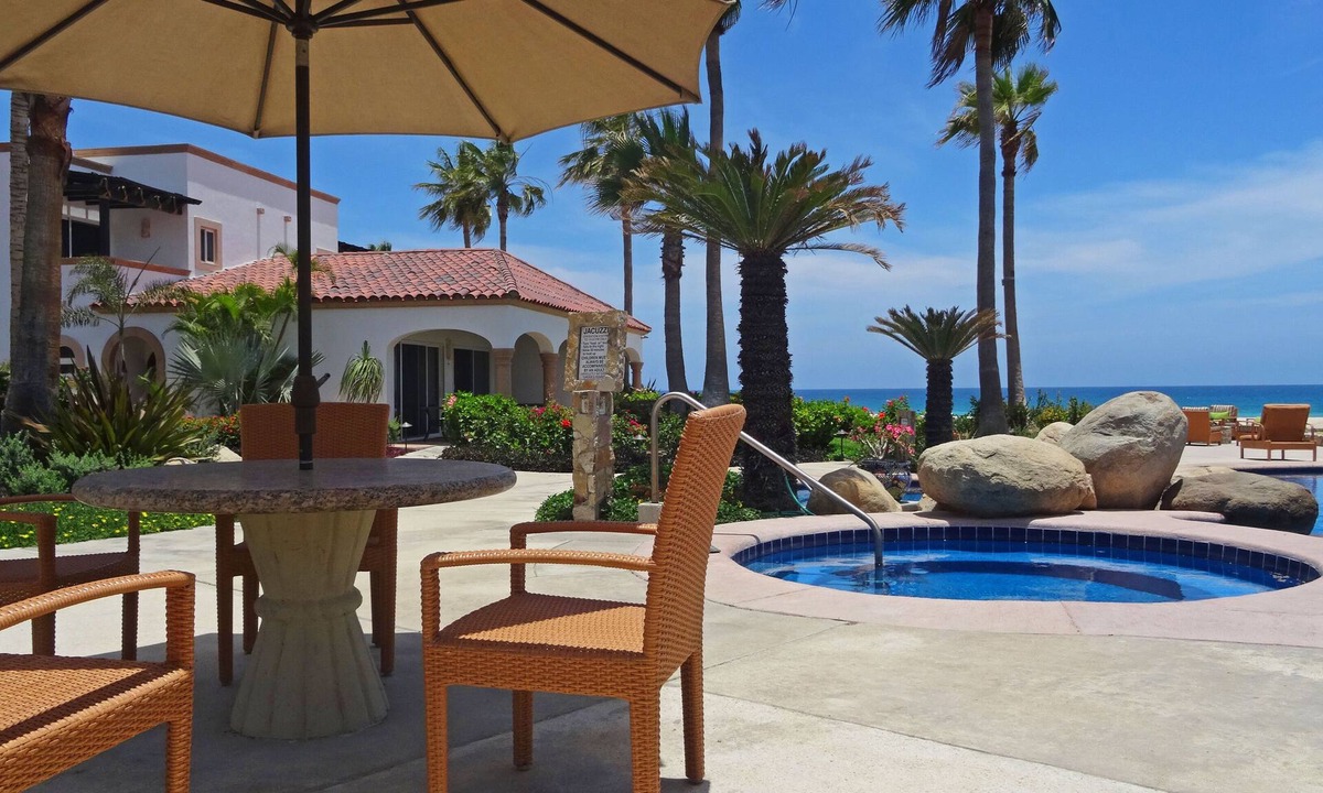 Zona Hotelera Villa | Private Ocean View Beachfront Villa