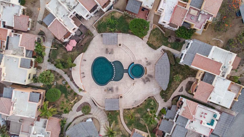El Tezal Villa | Private Villa in Gated Community Pet-Friendly