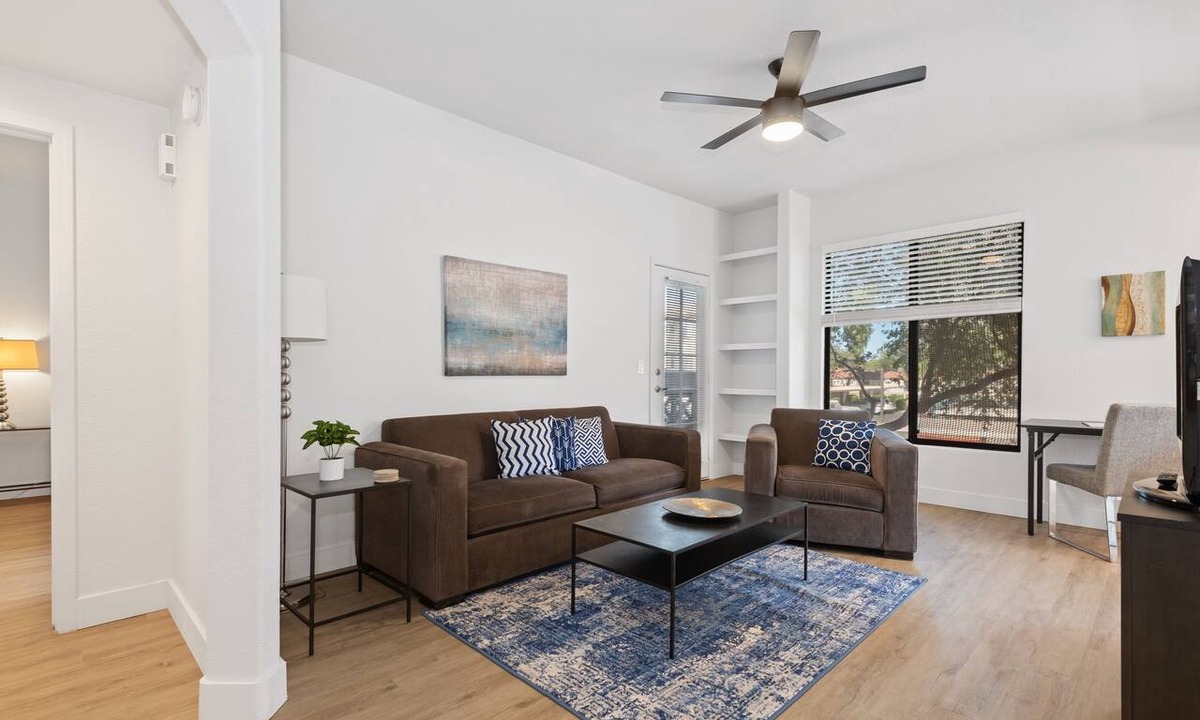 Kierland Apartment | Pure Suites Scottsdale Kierland 2 Bed Pool Gym Walk to Shops Restaurants
