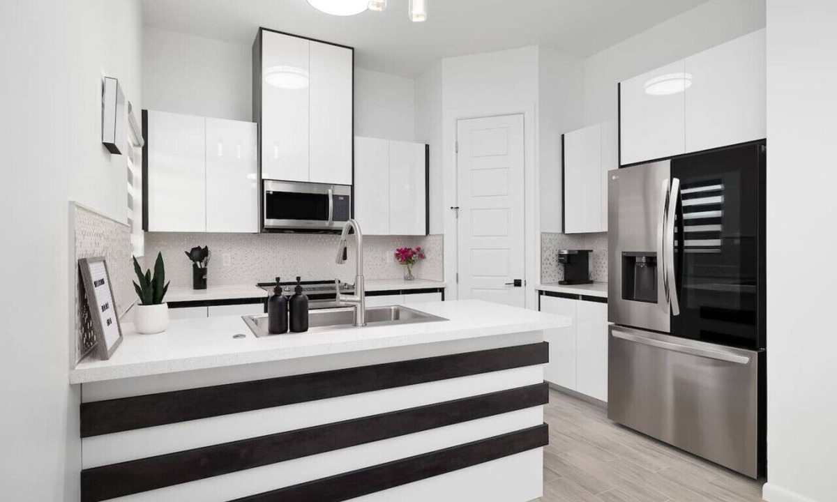 McAllen Apartment | Quinta Real Townhomes - 5125