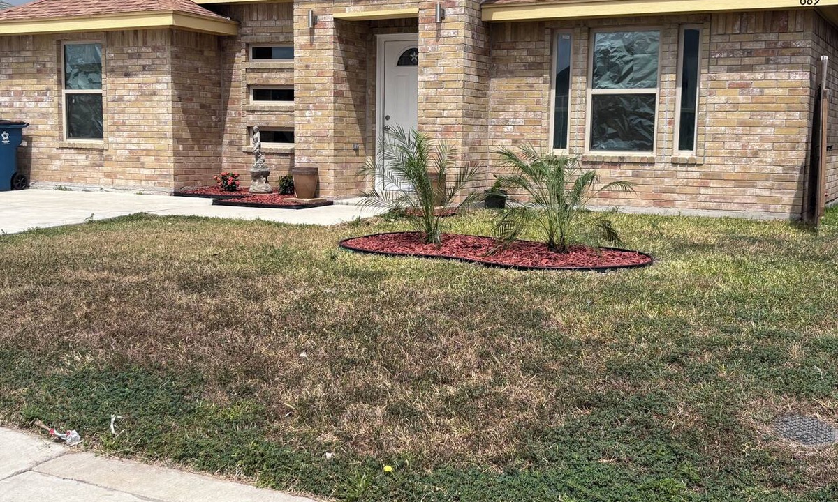 Brownsville House | Quite 3 Br home near SPACE X -SPI & Airport.work space -sleeps 6.