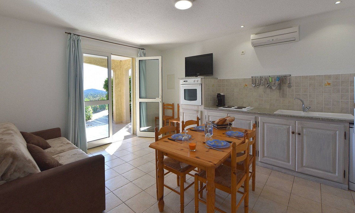 Sainte-Lucie-de-Porto-Vecchio House | Résidence Chiar' Di Luna