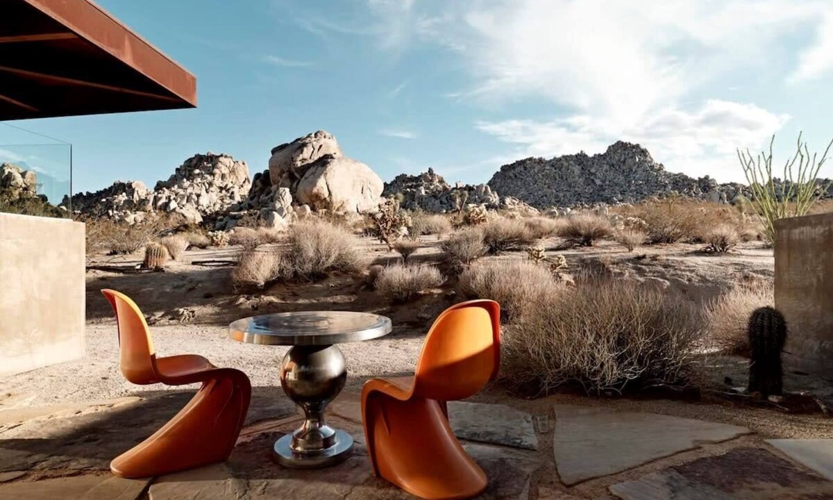 Panorama Heights Cabin | Radziner Modernist Cabin By Homestead Modern