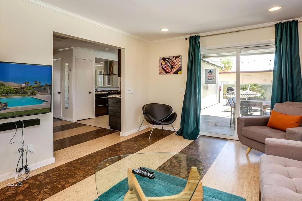 Desert Park Estates House | Relax at the 3BR Tranquil Oasis in Palm Springs