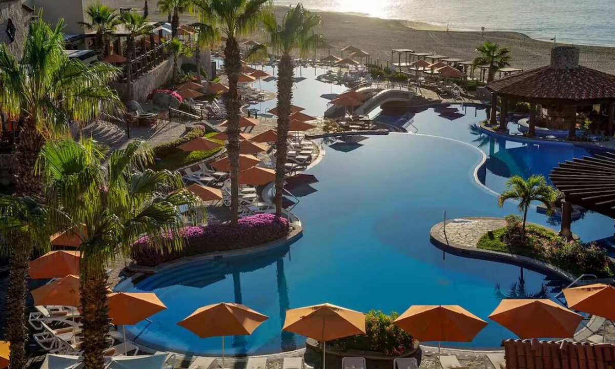 Paraiso Escondido Hotel | Relax in a 1-bedroom Luxury Suite @ PB Sunset Beach in Cabo San Lucas! Sleeps 6!