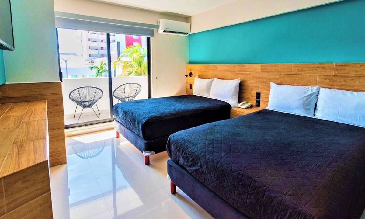 Zona Dorada Hotel | Relaxing Mazatlán Getaway: Beach Days, Local Culture & Great Eats l 3 Rooms