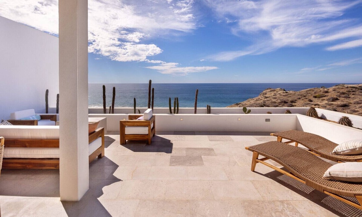 Cerritos Apartment | Relaxing Oceanside Penthouse with Stunning Views