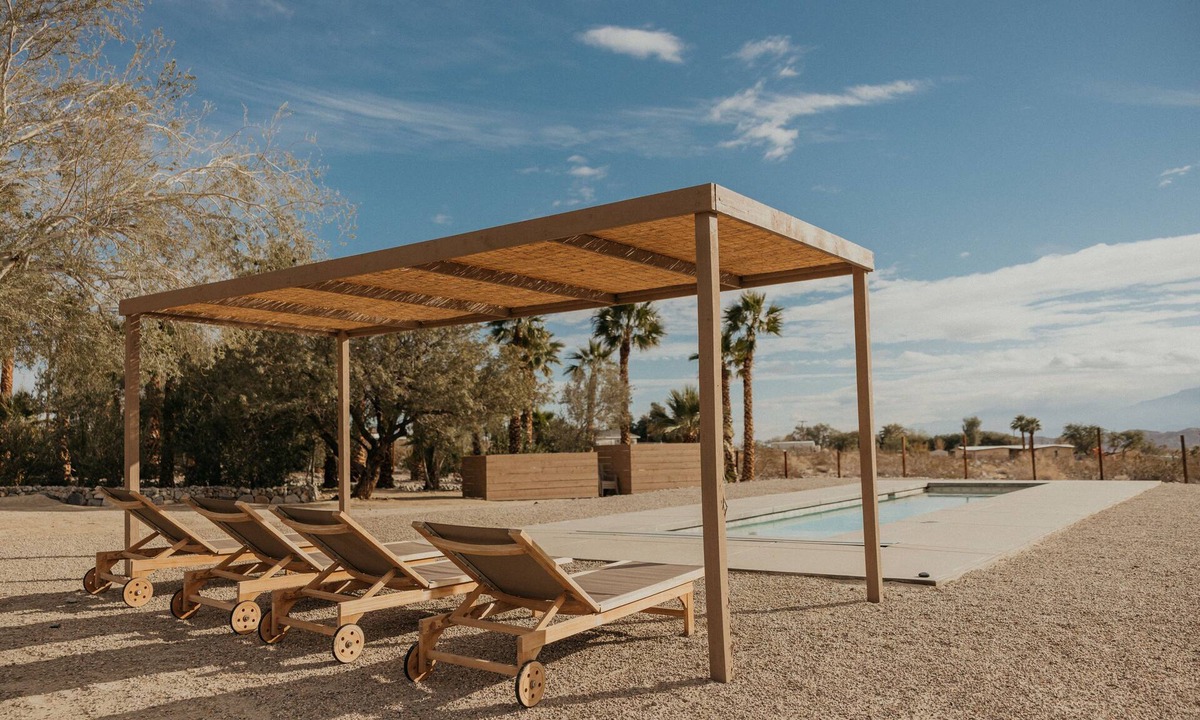 Desert Hot Springs House | Remote Desert Oasis+Pool+Hot Tub+Pickleball+Views