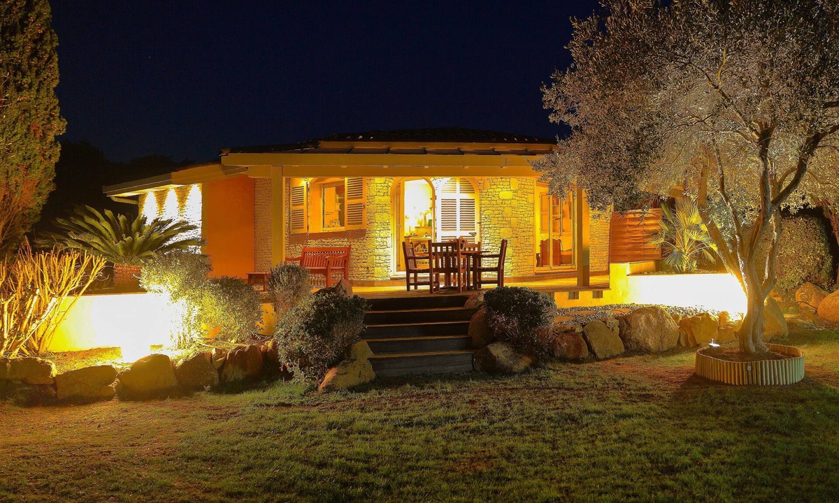 Bonifacio House | Rental villa classified 4 stars, bright. 25% OFF from 13/07 to 27/07/19
