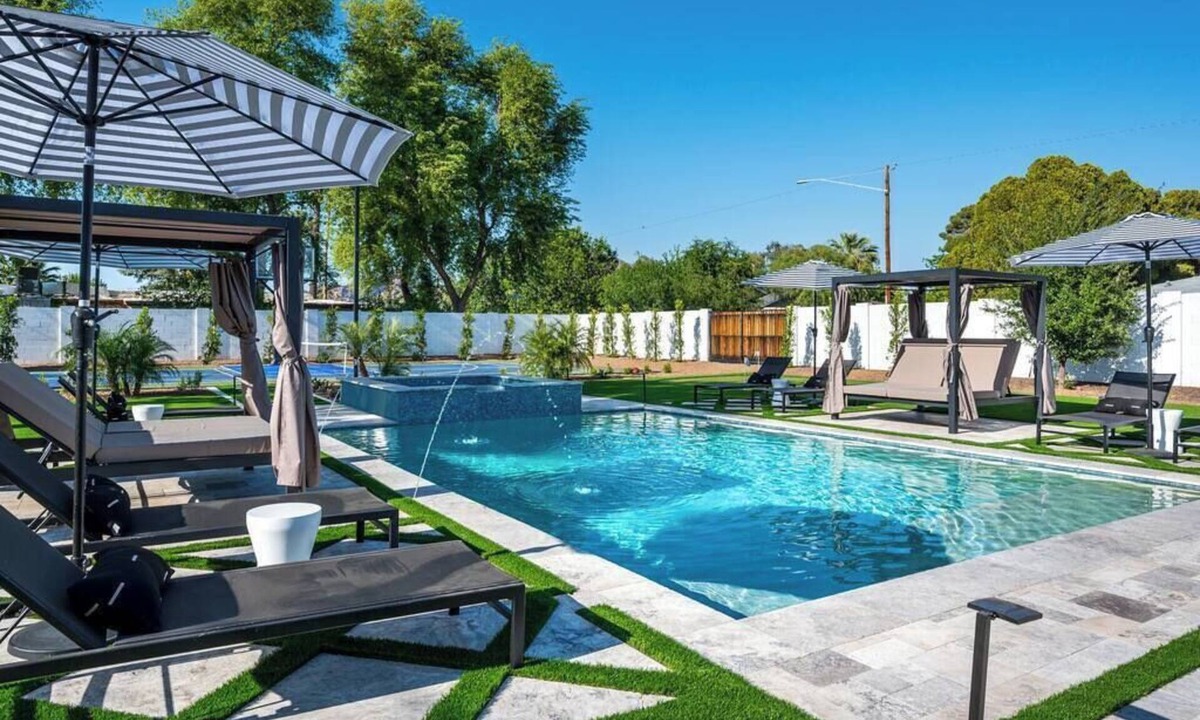 Camelback East House | Resort Backyard @ The Arcadia Oasis! Tons of games