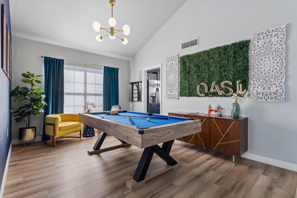 Arrowhead Ranch House | Resort-Style 5BR Heated Pool Putting Green