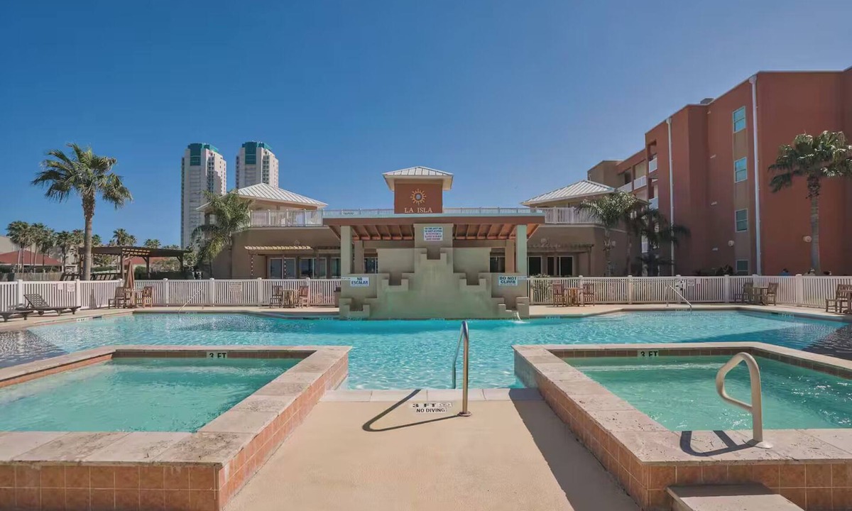 South Padre Island Condo | Resort-Style 3BR | Pools, Balcony & SpaceX Views