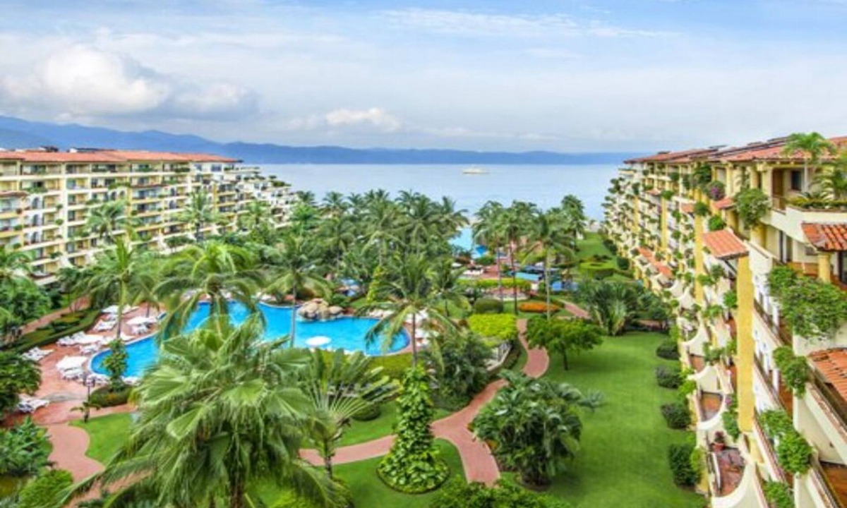 Marina Vallarta Resort | Resort with 2 BR at Club Velas Vallarta's - 1 & 3 BR available