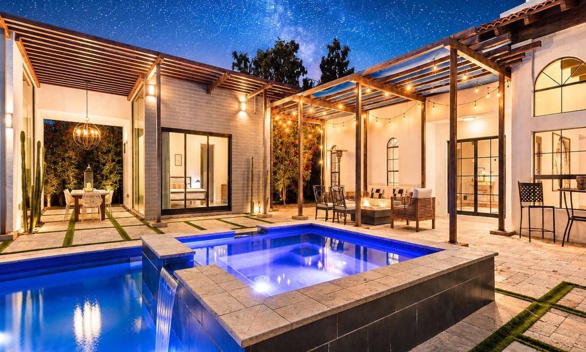 Mirada Los Arcos House | Retreat w/heated pool & hot tub near Camelback