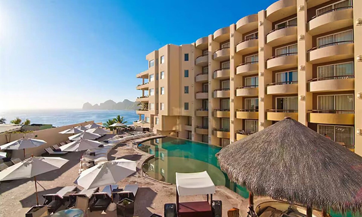 El Medano Ejidal Resort | Right on Medano Beachn1 bedroom oceanfront for Christmas weeknCabo San Lucas