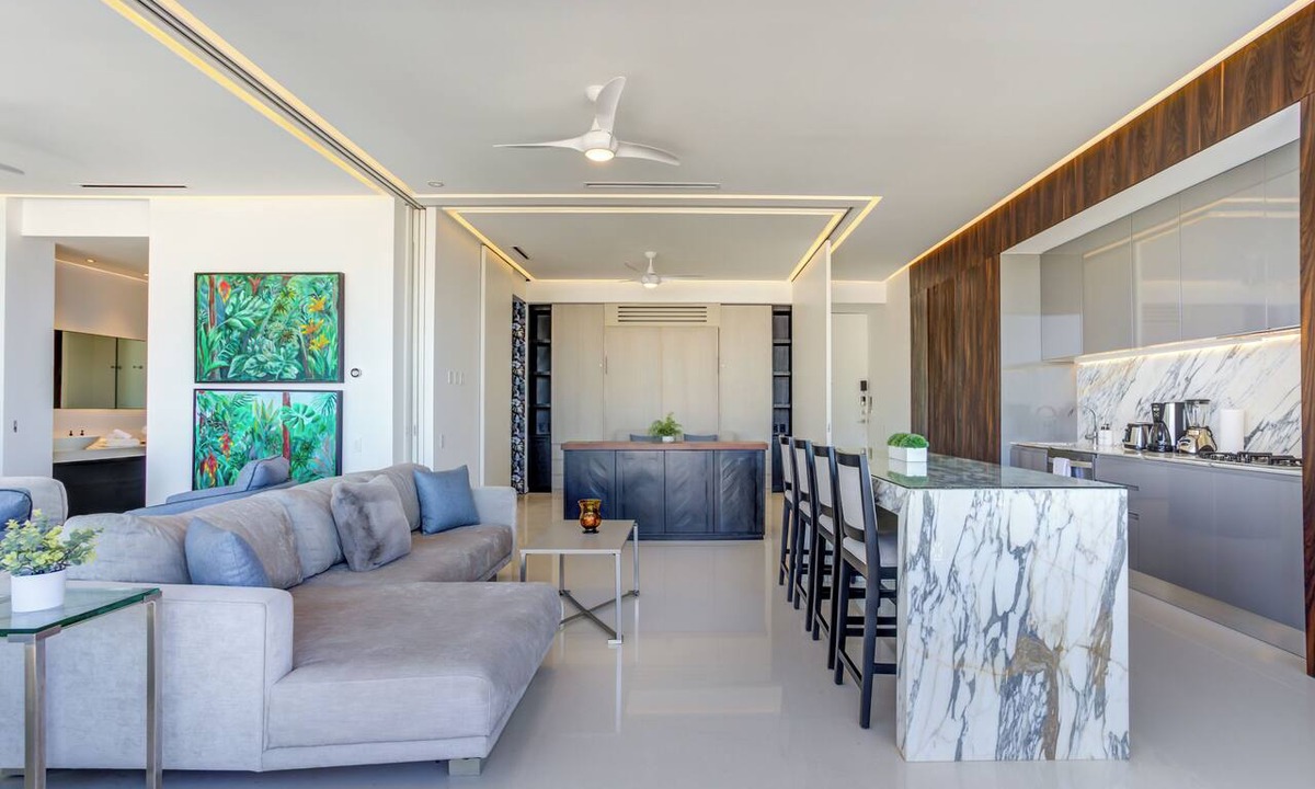 Romantic Zone Apartment | Ritzy Pier 57 Ocean Views Ocean Views Rooftop Pool Zona Romantica