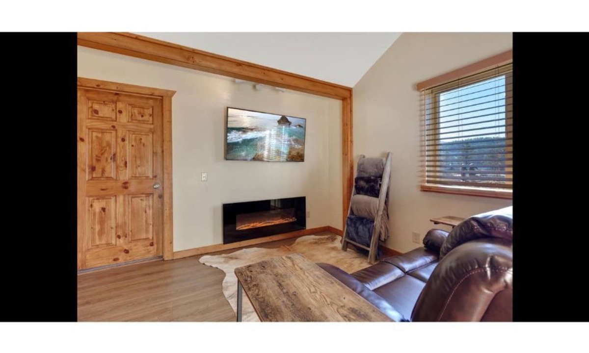 Kingston House | River floaters/Flyfishermen/Bikers/Hikers/ short/long term ok