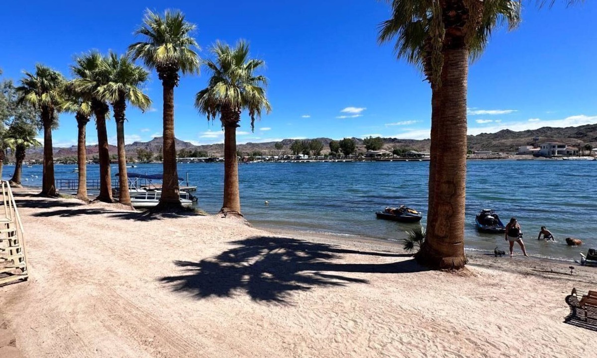 Earp Villa | Riverfront Beach Villa 4 on the Colorado River