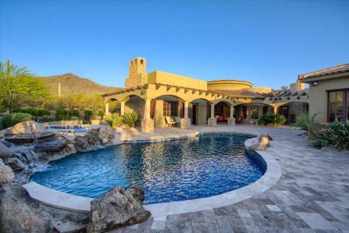 Canyon Ridge Estates Villa | Romantic 4BR Hacienda with Pool, Spa and Close to Town