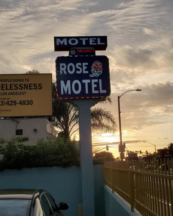 Compton Hotel | Rose motel