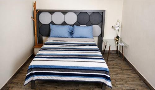 Durango House | Rose Room, Paseo Durango
