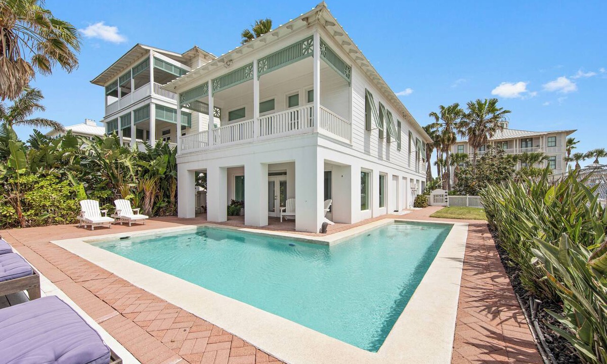 The Shores House | Sea Attached: Private Pool