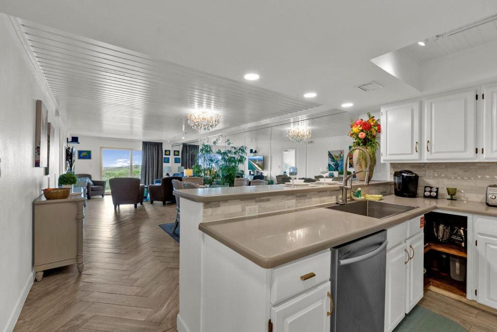 South Padre Island Apartment | Seagull's Landing By The Ocean