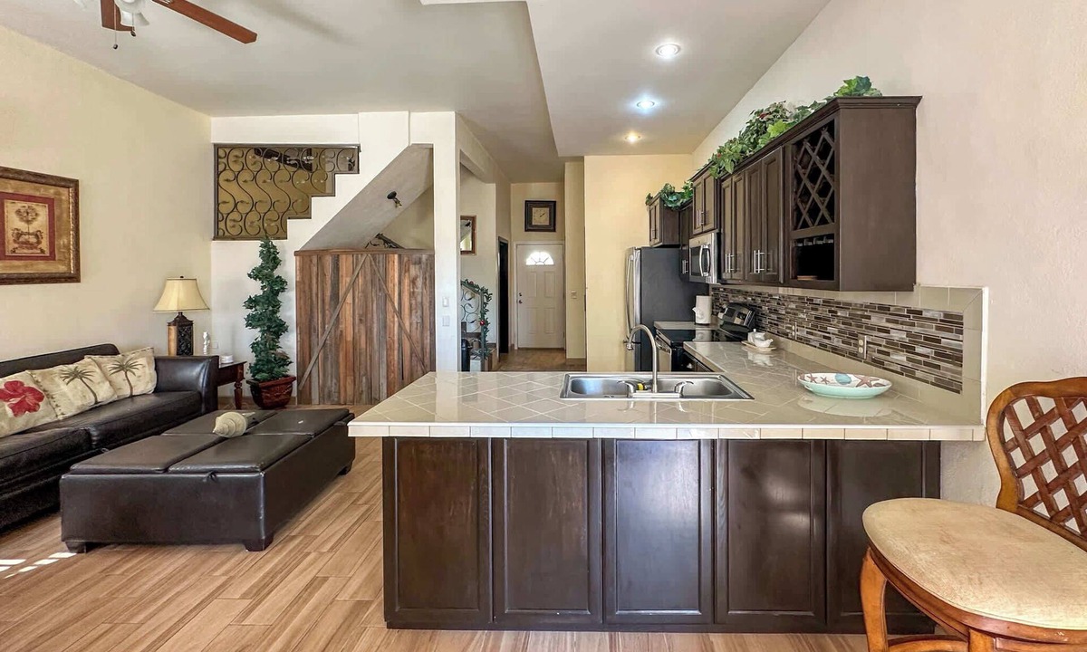 Cholla Bay Apartment | Serena Stay Spacious 3BR Apartment