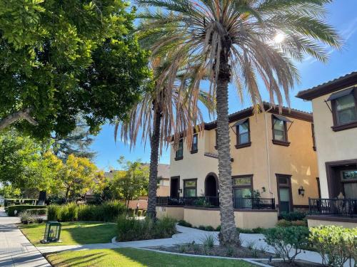 Arcadia Villa | Shopping at Arcadia Mall, Homes, School District, Comfortable Home on Huntington Road