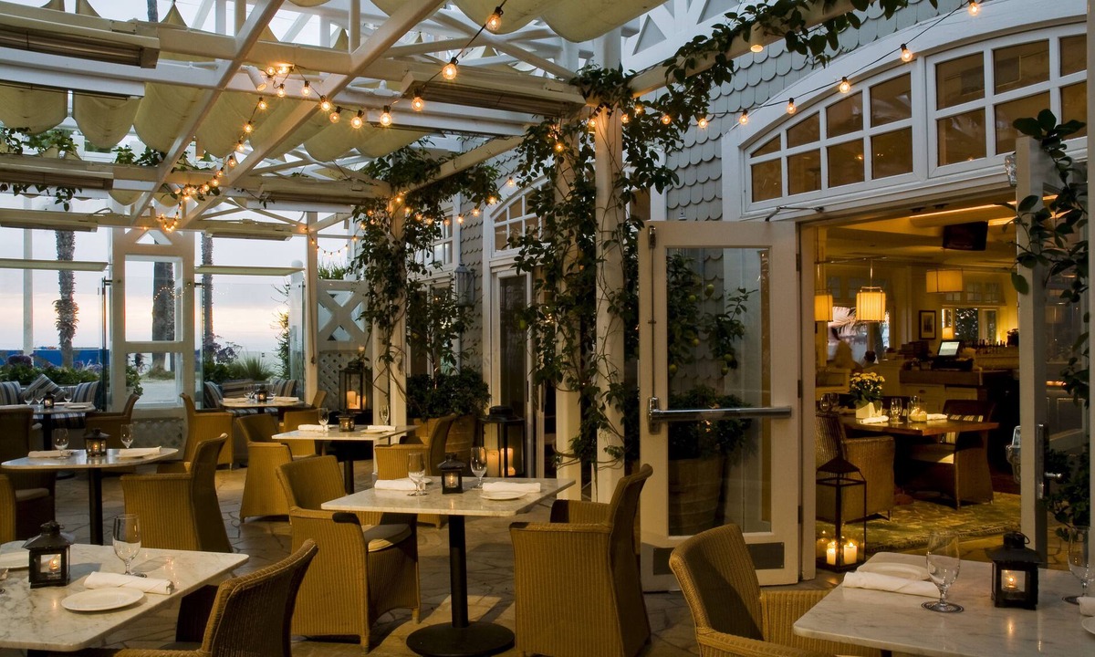Downtown Hotel | Shutters on the Beach