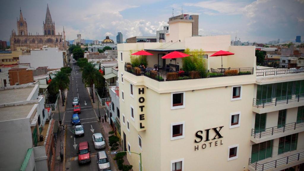 Americana Hotel | Six Hotel Guadalajara Expiatorio