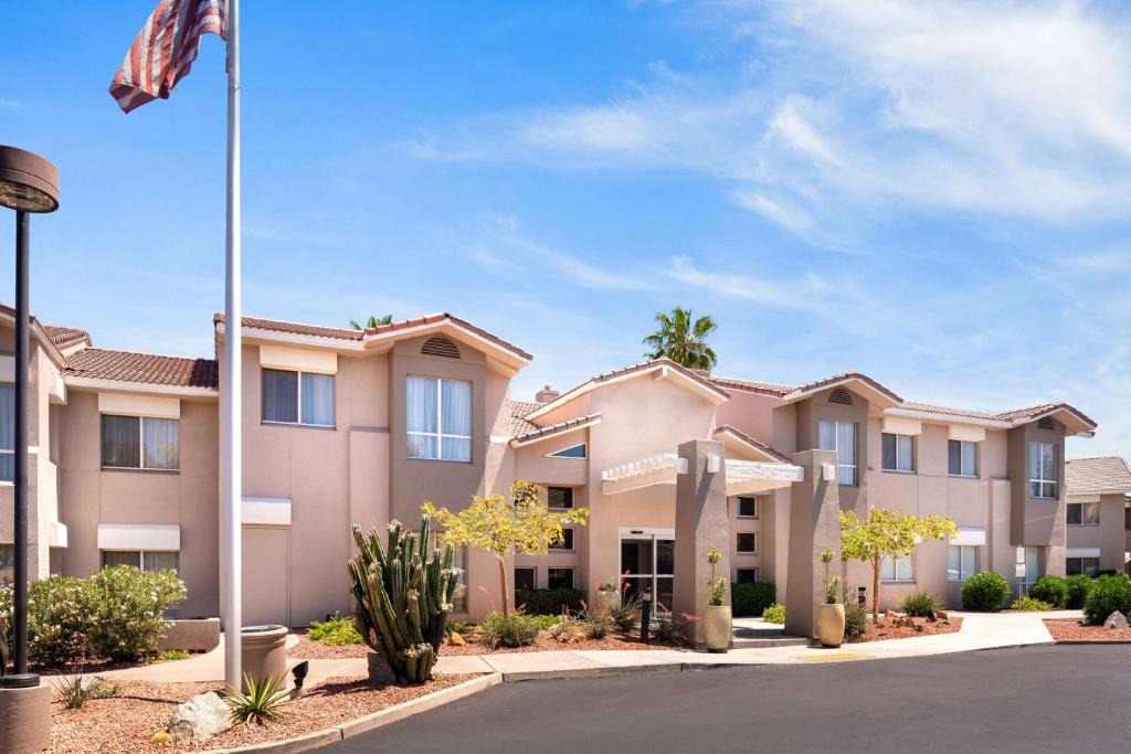 Tempe Hotel | Sonesta ES Suites Tempe