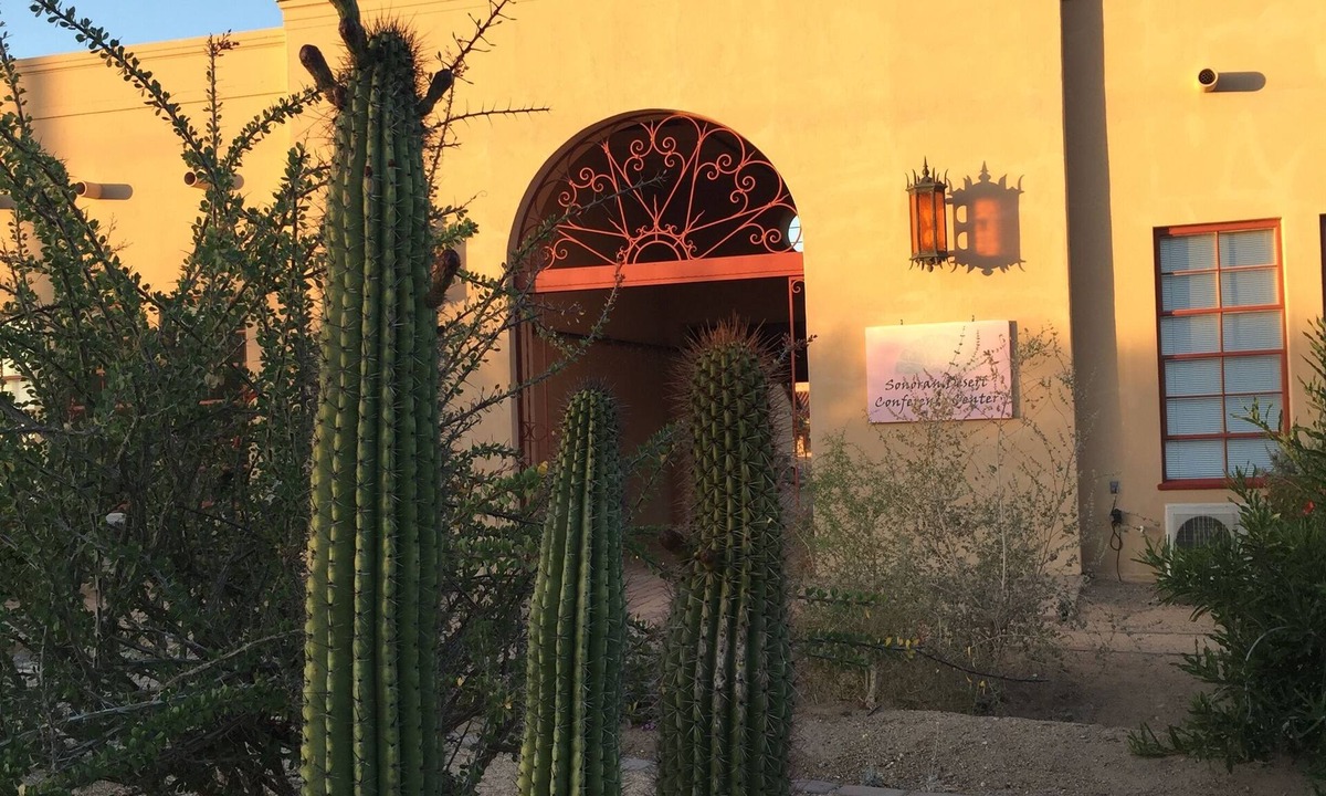 Ajo Hotel | Sonoran Desert Inn & Conference Center