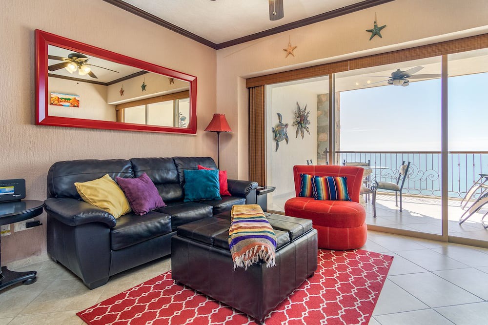 Bella Vista Condo | Sonoran Sky