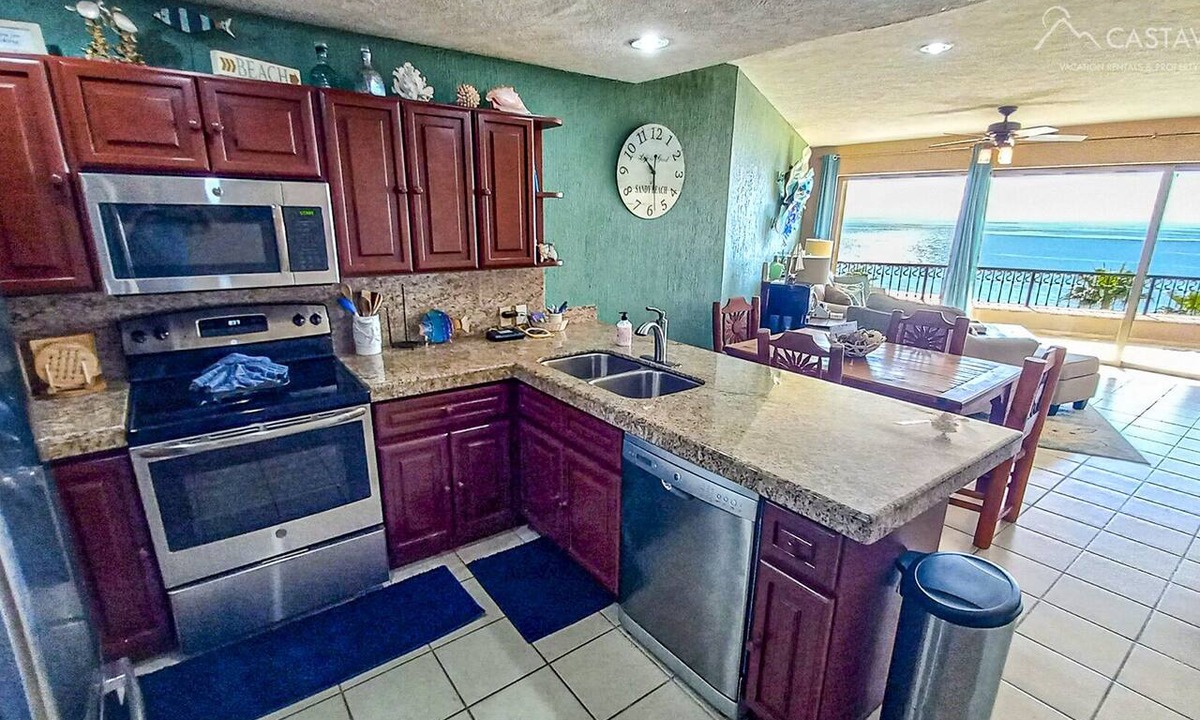 Puerto Penasco Condo | Sonoran Spa W506 - 2 BR Next to the Pool, High Speed Wi-Fi - Beachfront Upper Floor Luxury Condo