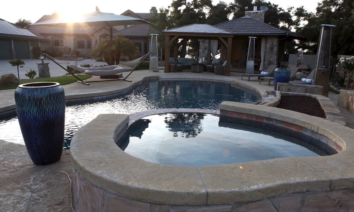 Mira Monte House | Spa Sancturay Pool, Hot Tub, Cold Plunge, Far Infrared Sauna, Steam Shower.