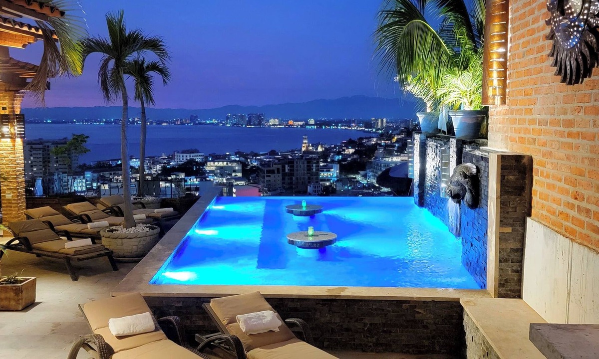 Romantic Zone Ski Chalet | Spacious 10 - 15-Bedroom Villa with Stunning Views