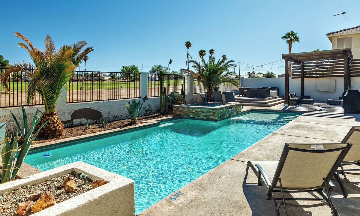 Lake Havasu City House | Spacious 4-bedroom house in wonderful Lake Havasu City with AC