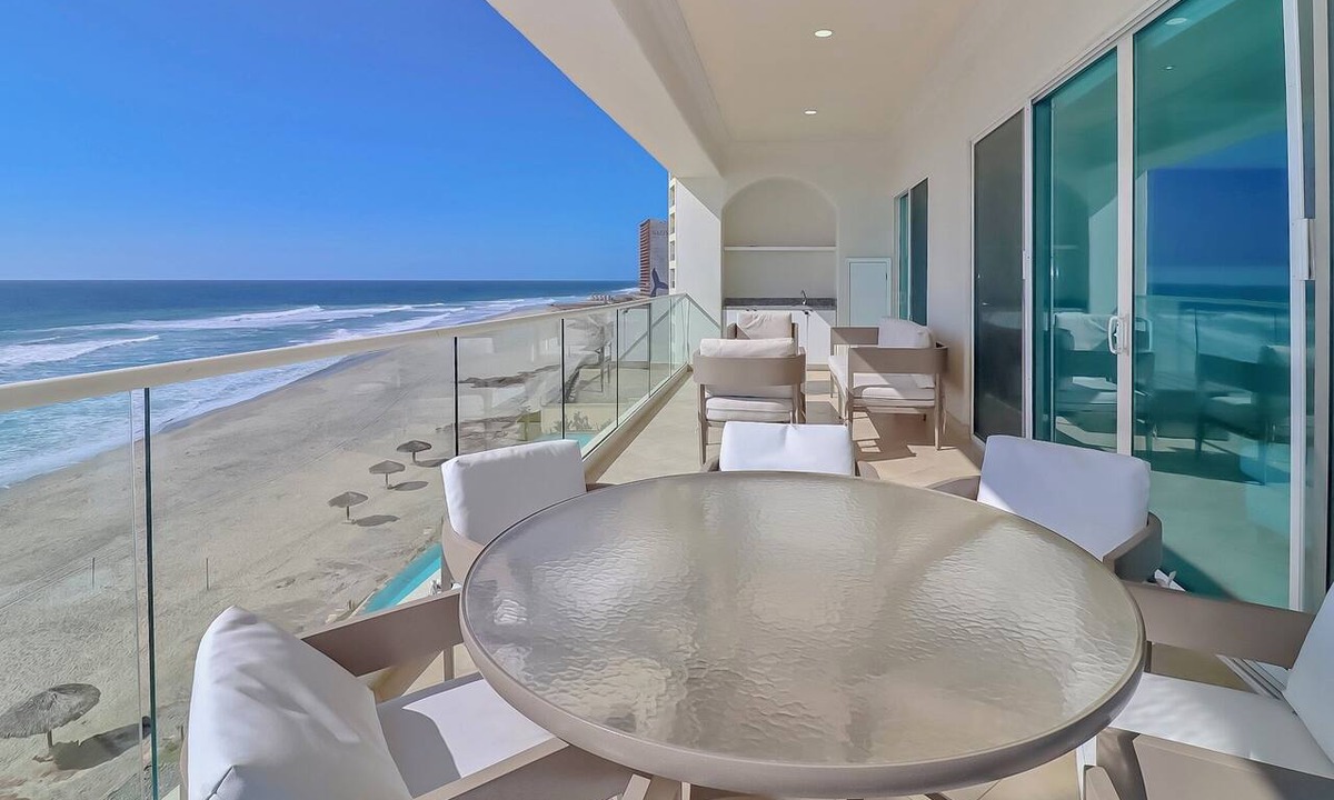 Rosarito Condo | Spacious-MarYSolCondo-BeachFront-5thFLR-Rosarito