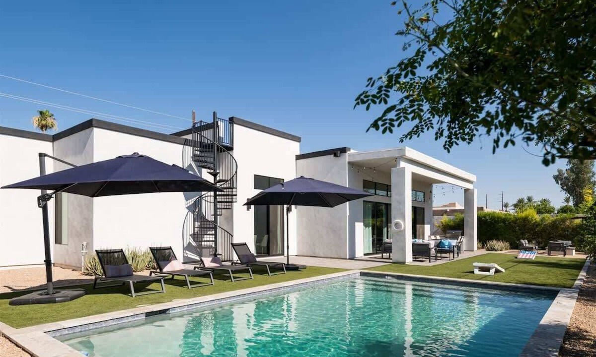 Camelback Park Estates House | Spacious & Modern Scottsdale Estate in Old Town